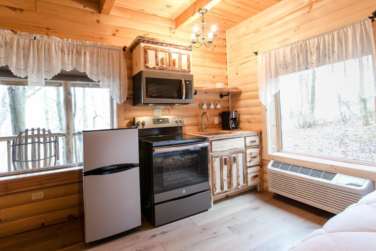 Coblentz Country Lodge By Amish Country Lodging Berlin Exteriör bild